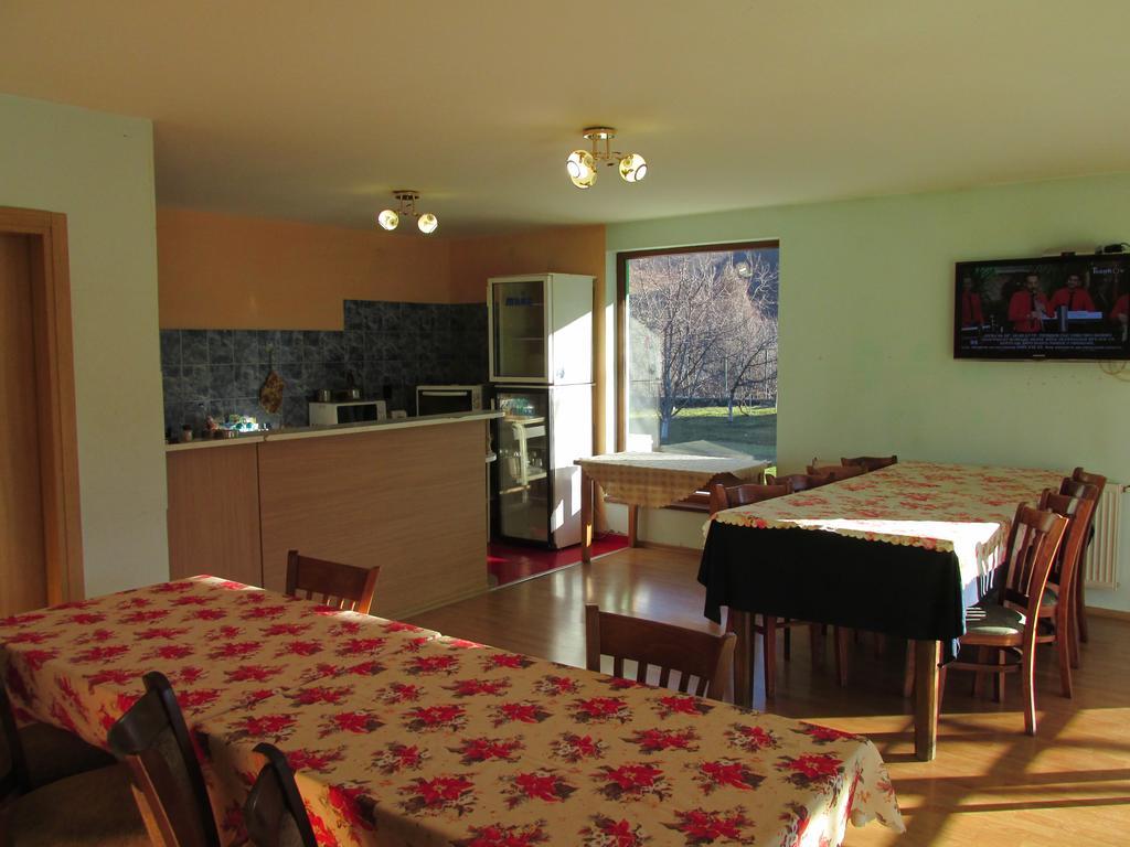 Pri Orehite Guesthouse Oreshak  Bagian luar foto