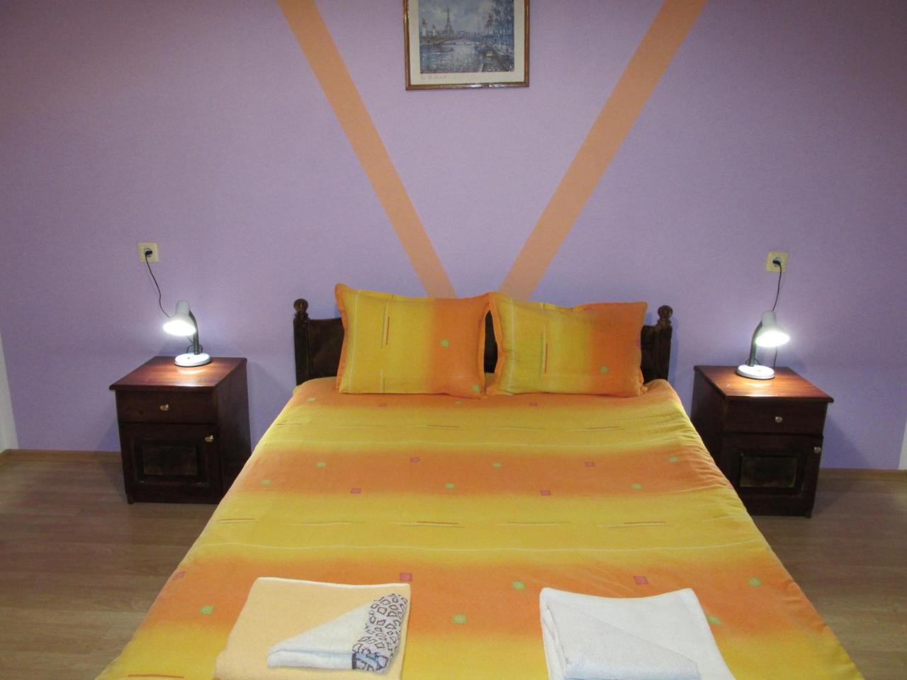 Pri Orehite Guesthouse Oreshak  Bagian luar foto